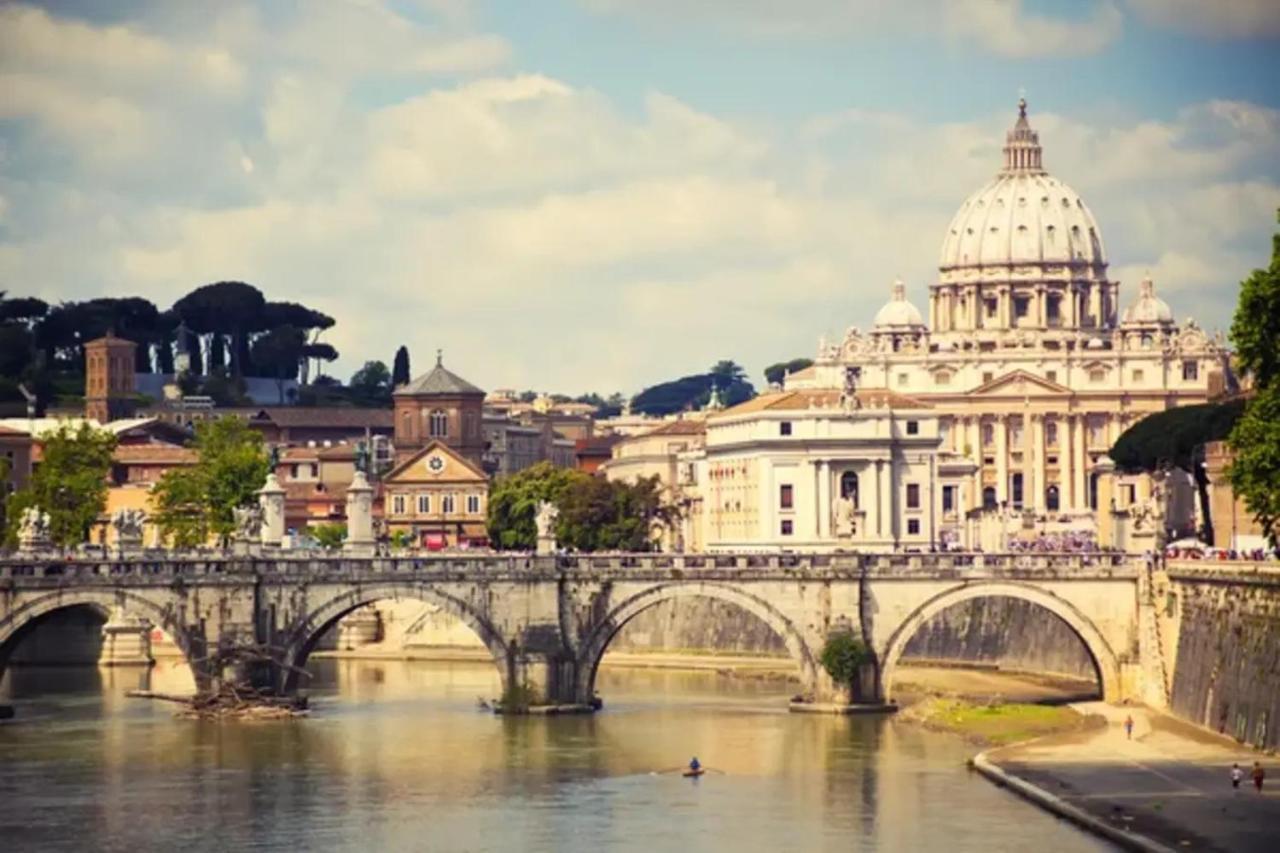 Vacanze Romane Colosseo Apartment Dış mekan fotoğraf