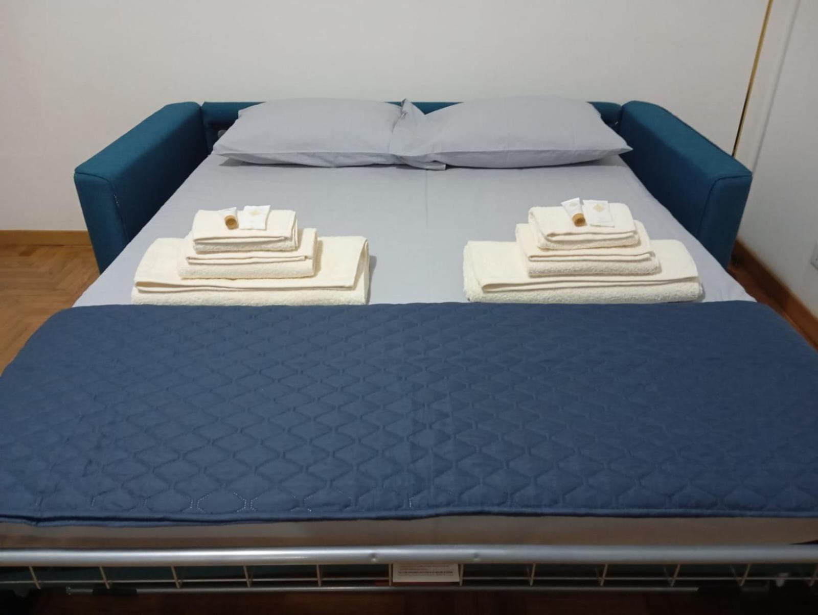 Vacanze Romane Colosseo Apartment Dış mekan fotoğraf