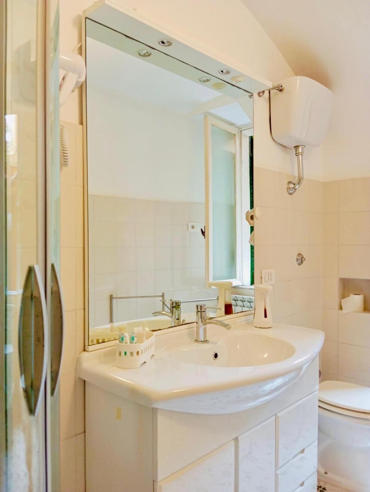 Vacanze Romane Colosseo Apartment Dış mekan fotoğraf